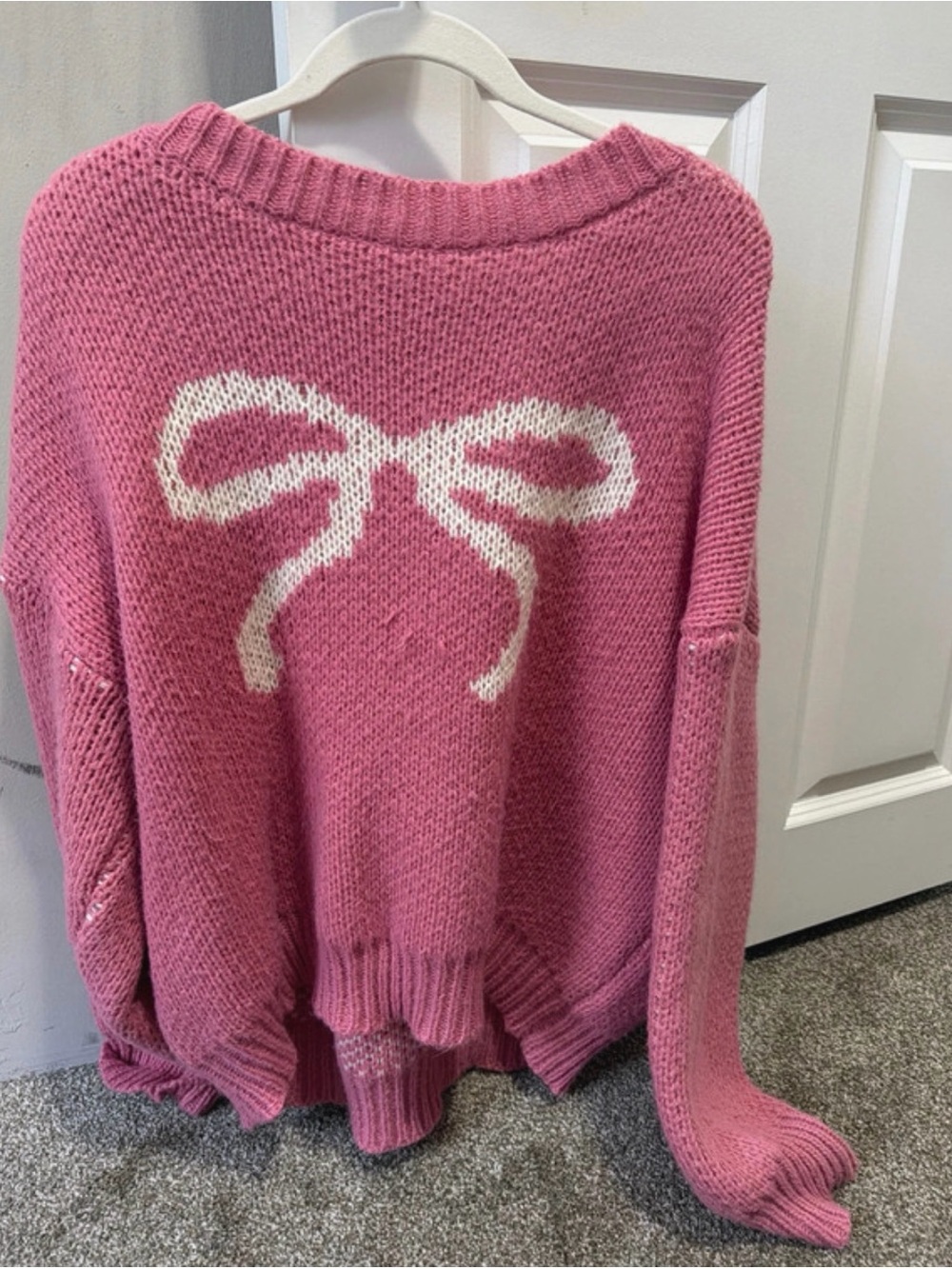 Women's Pink Bow Intarsia Crewneck Sweater